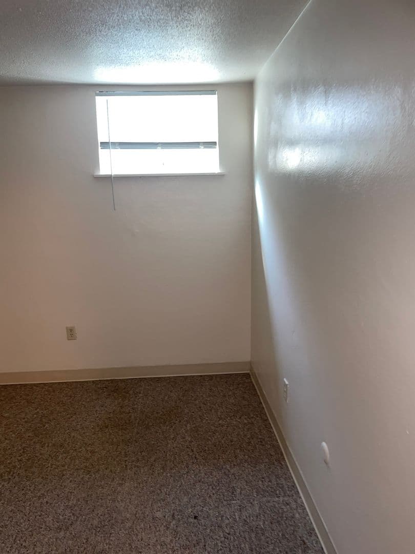 Spring Grove Apartment: 25 E Third Ave. (Building A-1 through L-6)