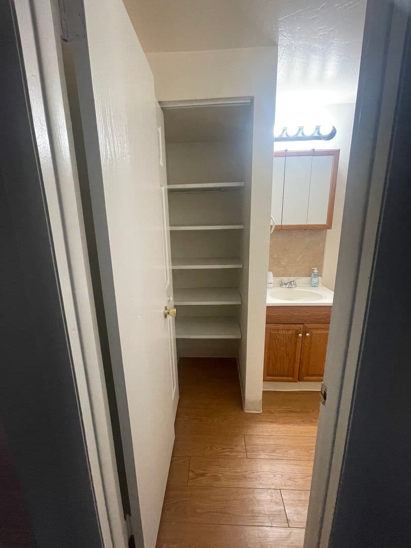 Spring Grove Apartment: 25 E Third Ave. (Building A-1 through L-6)