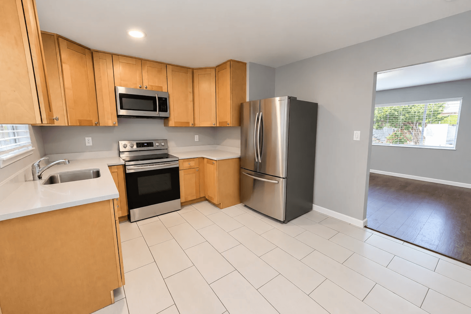 Castro Valley Apartment: 2568 Grove Way