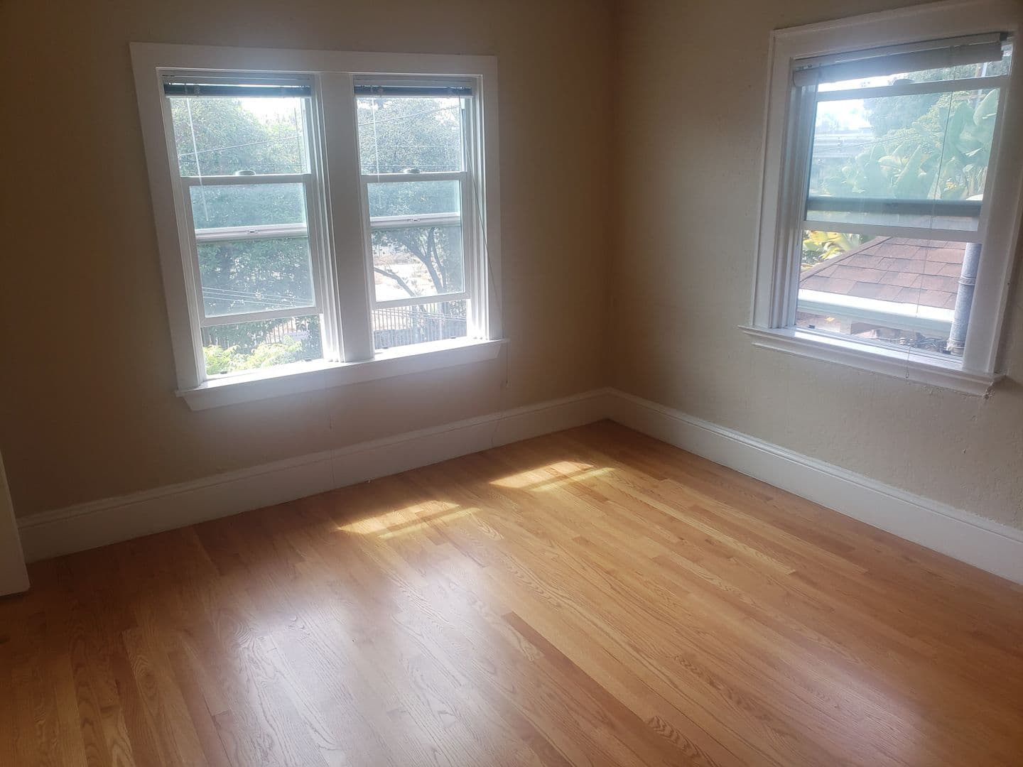 Oakland Apartment: 546 Merrimac St