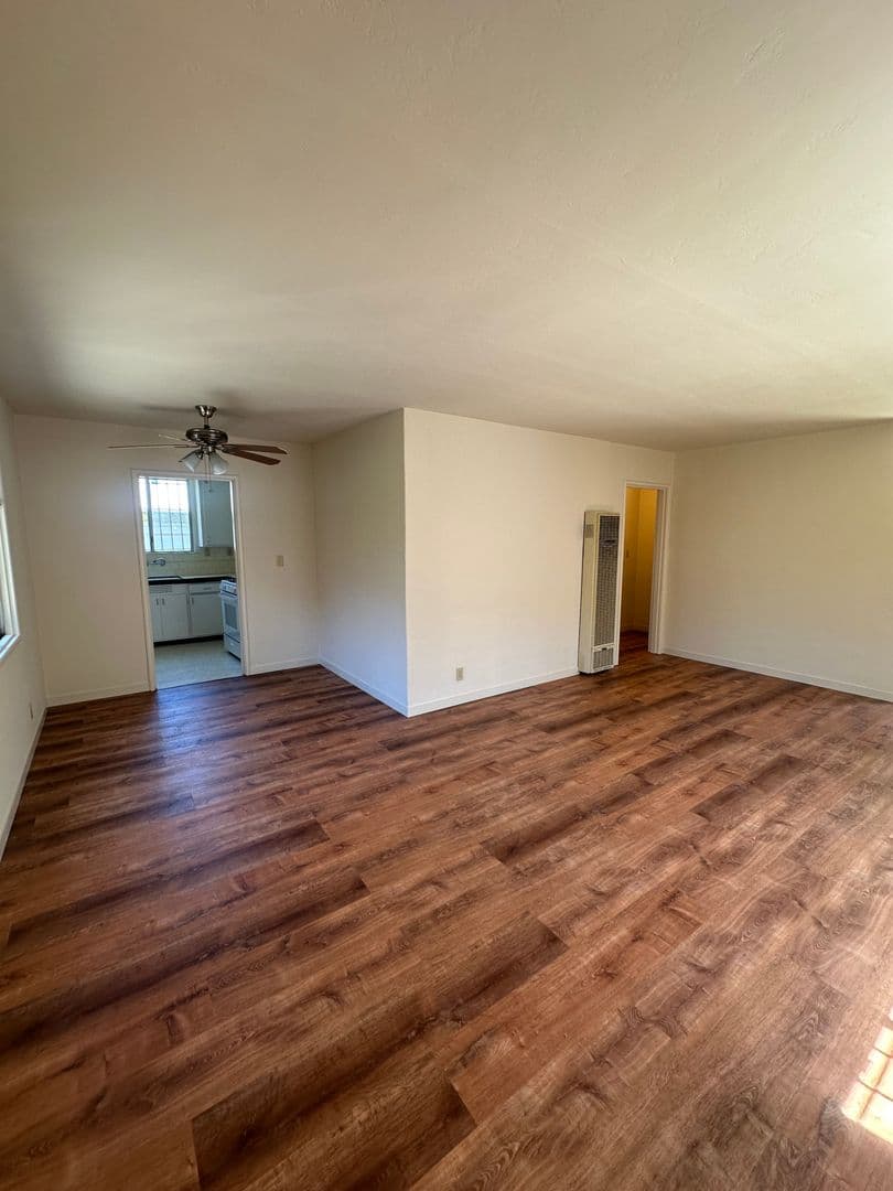 Oakland Apartment: 1939 East 29th Street