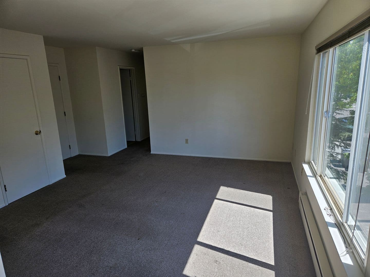 Oakland Apartment: 443 Lee St.