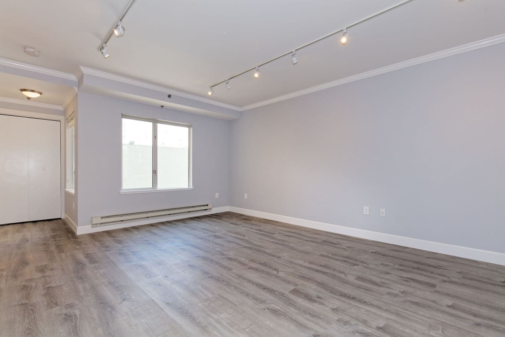Oakland Apartment: 1401 Jackson Street