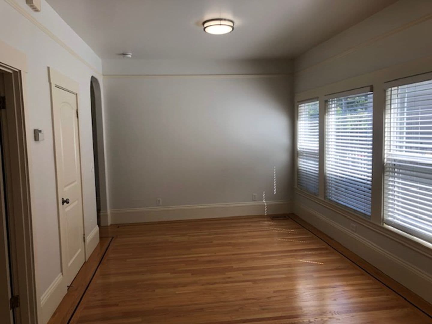 Oakland Apartment: 937 International Blvd