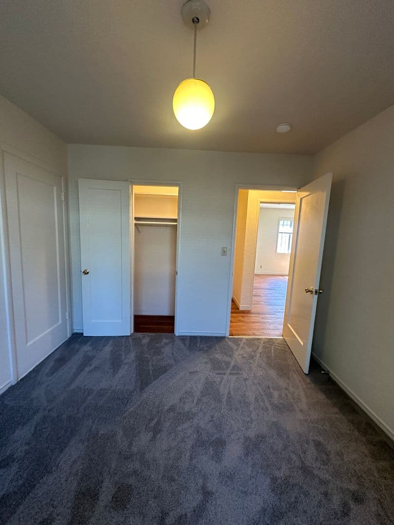 Oakland Apartment: 1939 East 29th Street