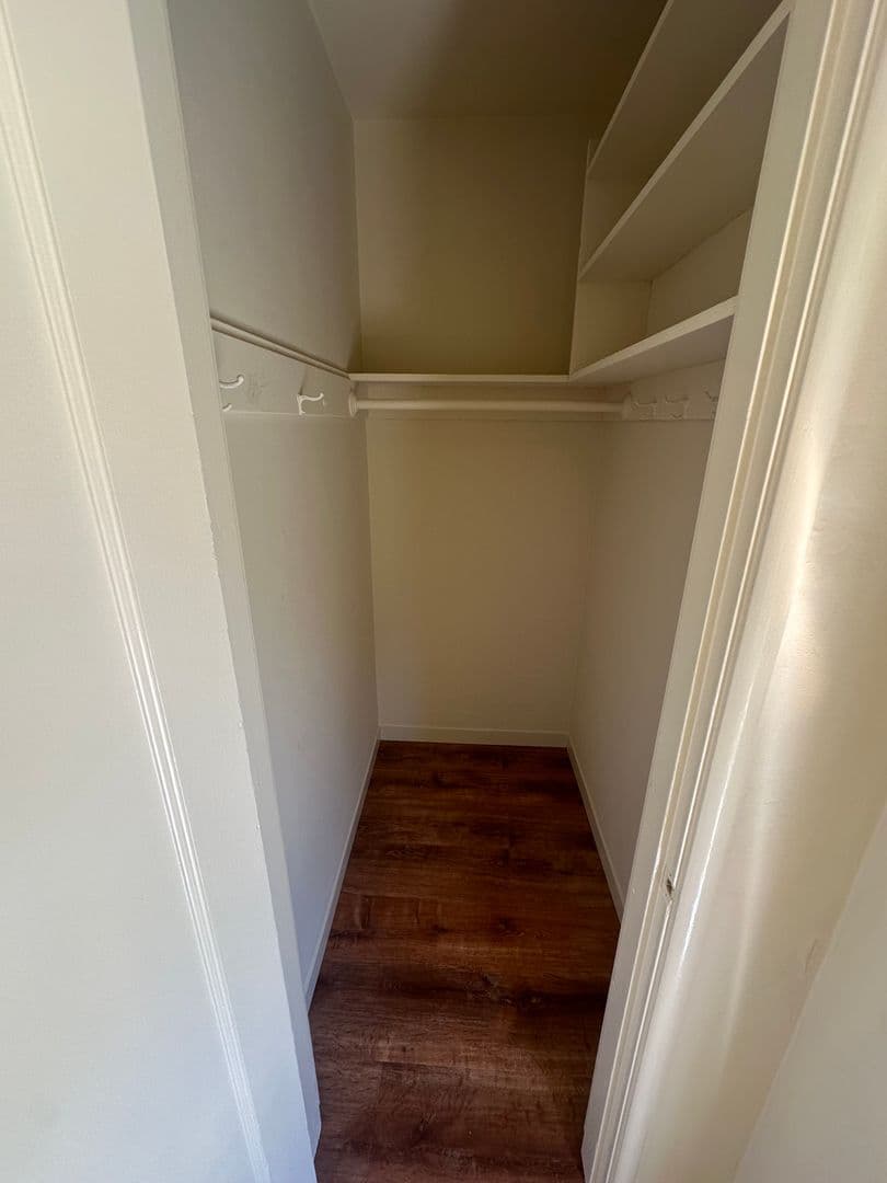 Oakland Apartment: 1939 East 29th Street