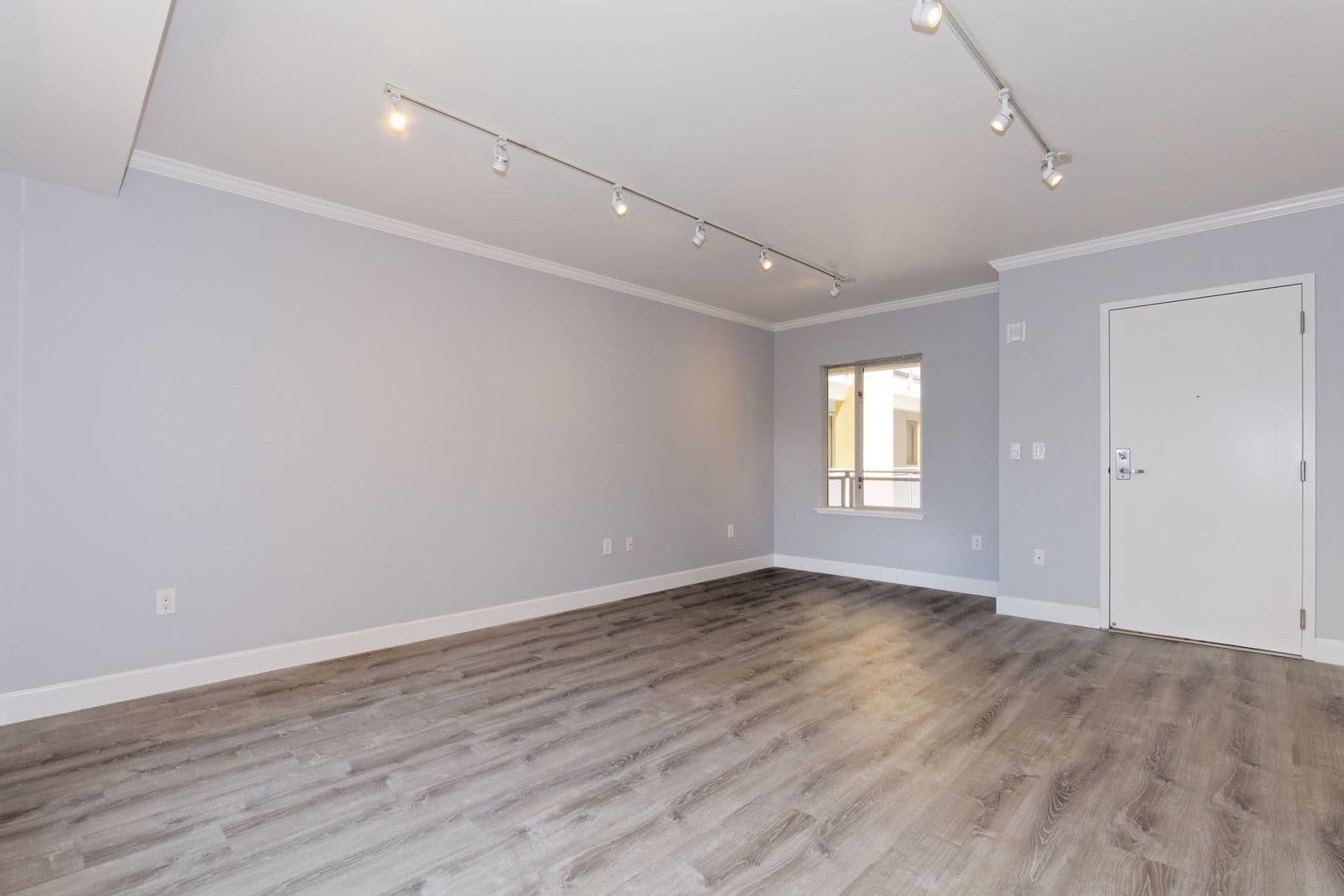 Oakland Apartment: 1401 Jackson Street