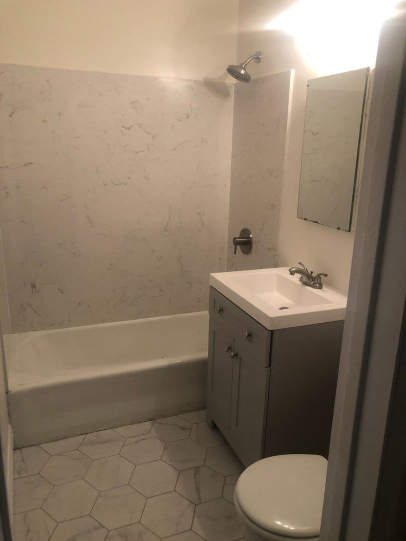 San Leandro Apartment: 529 Callan Ave