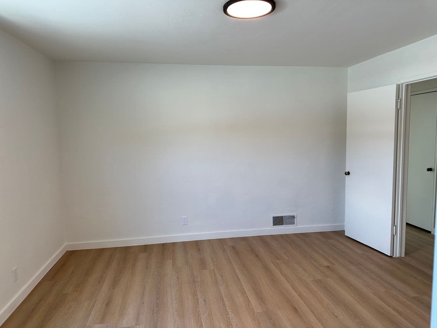 Kensington Apartment: 367 Colusa Avenue