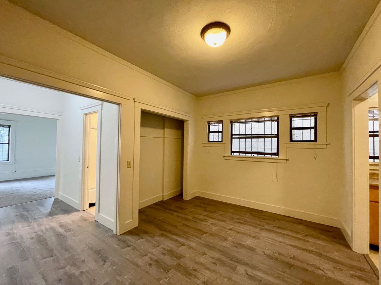 Oakland Apartment: 359 Grand Ave.