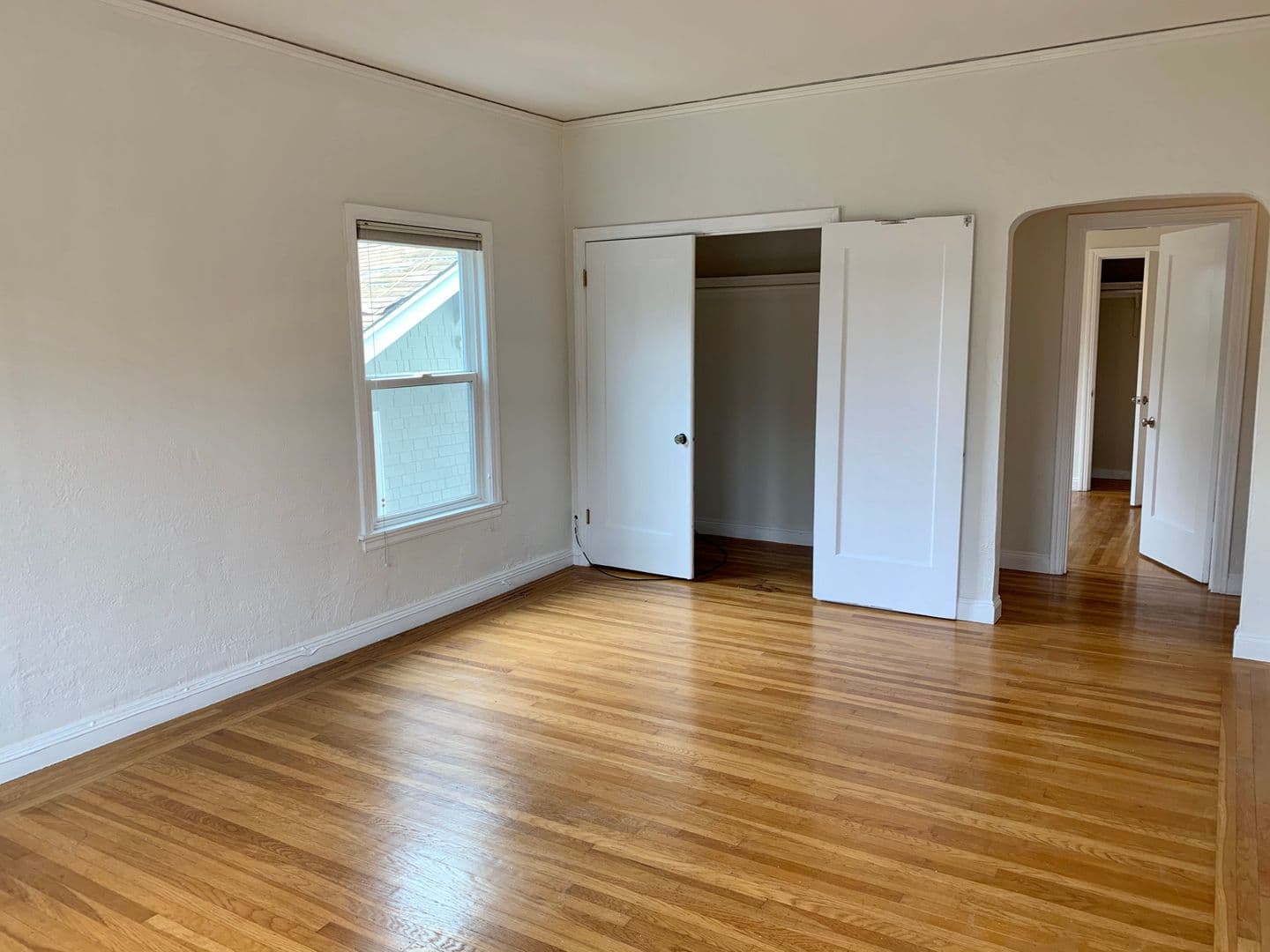 Oakland Apartment: 507 Forest Street