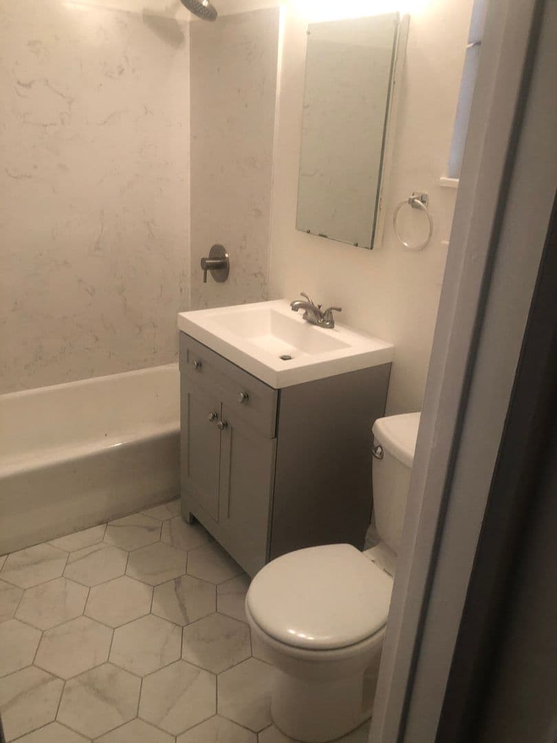 San Leandro Apartment: 529 Callan Ave