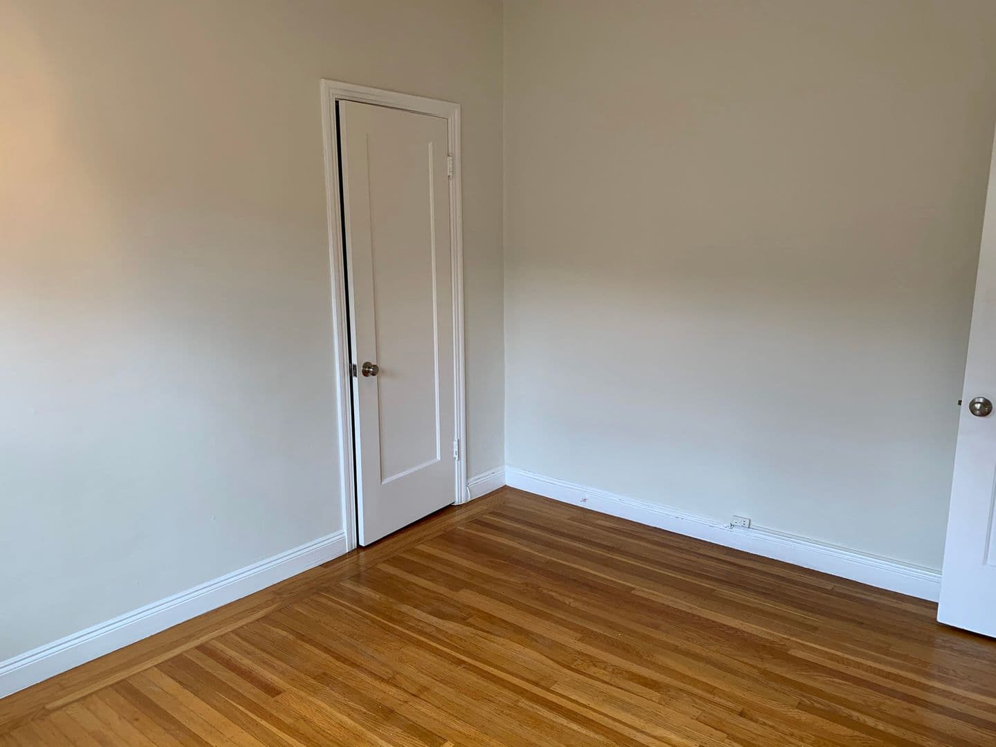 Oakland Apartment: 507 Forest Street