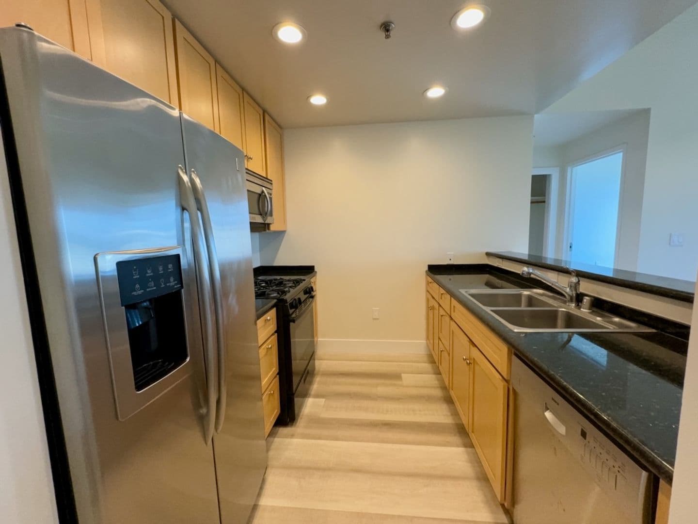 Oakland Apartment: 1401 Jackson Street