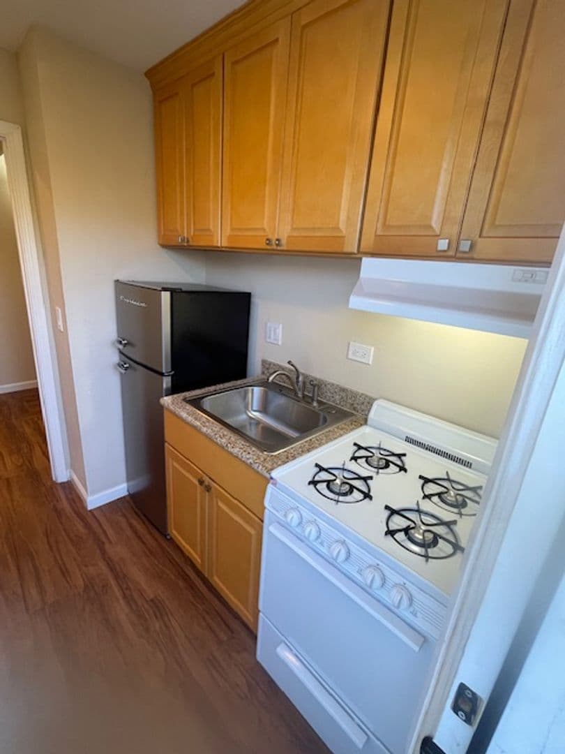 Oakland Apartment: 514-524 41st St