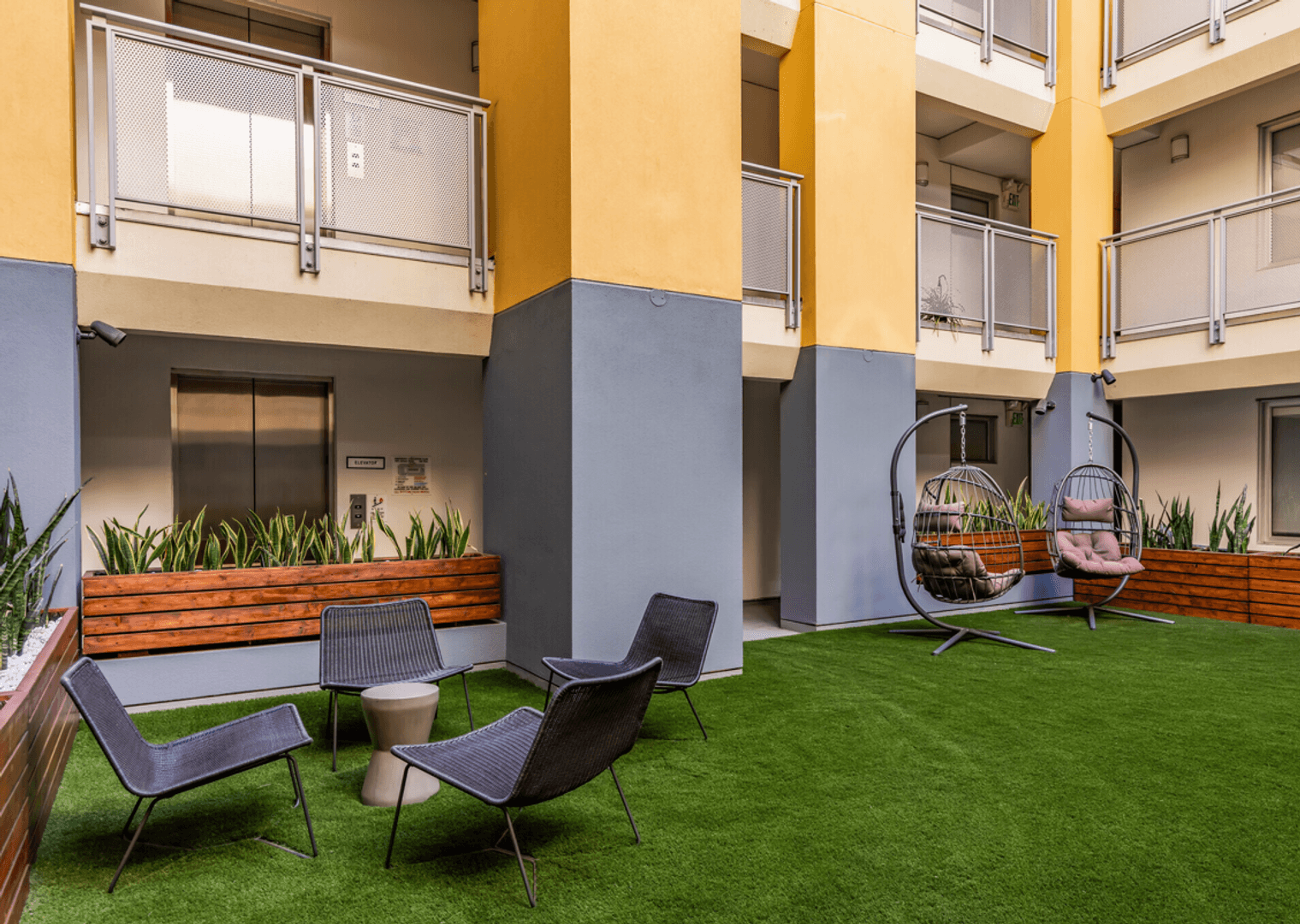 Oakland Apartment: 1401 Jackson Street