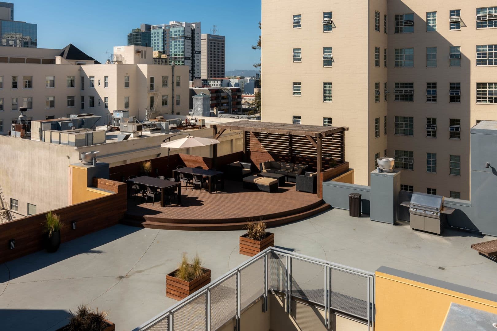 Oakland Apartment: 1401 Jackson Street