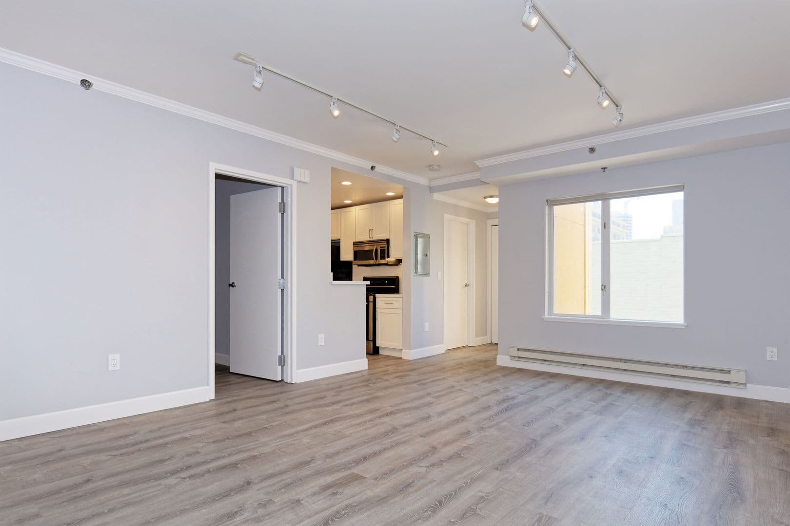 Oakland Apartment: 1401 Jackson Street