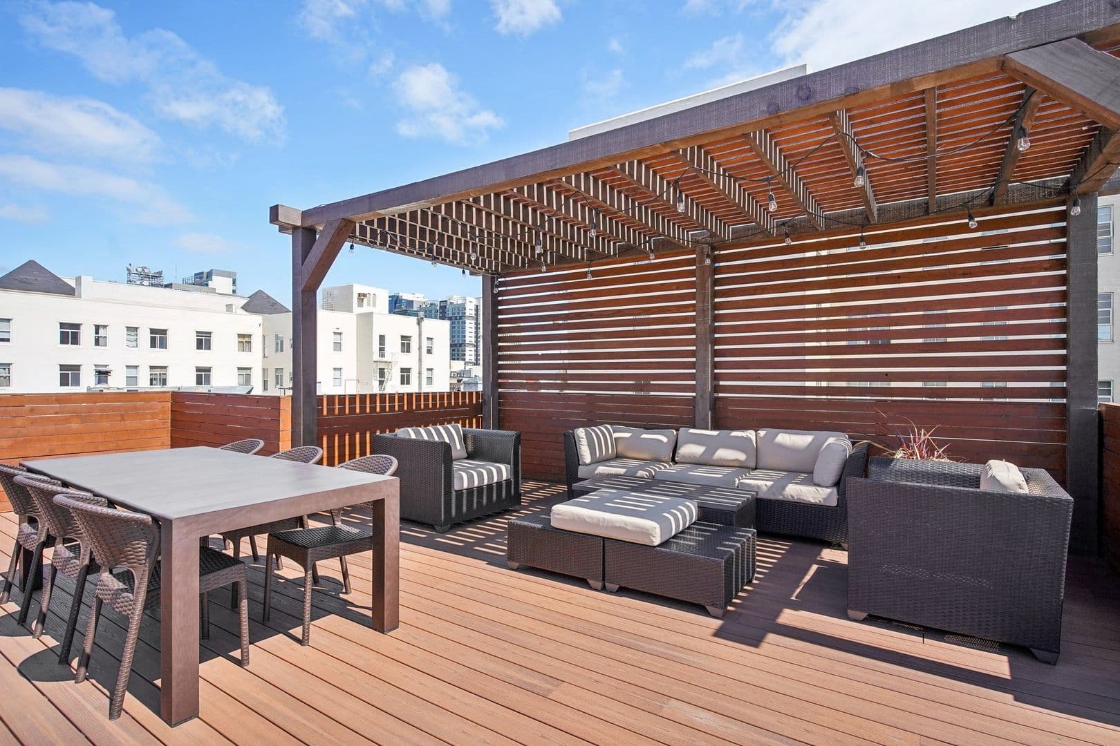 Oakland Apartment: 1401 Jackson Street