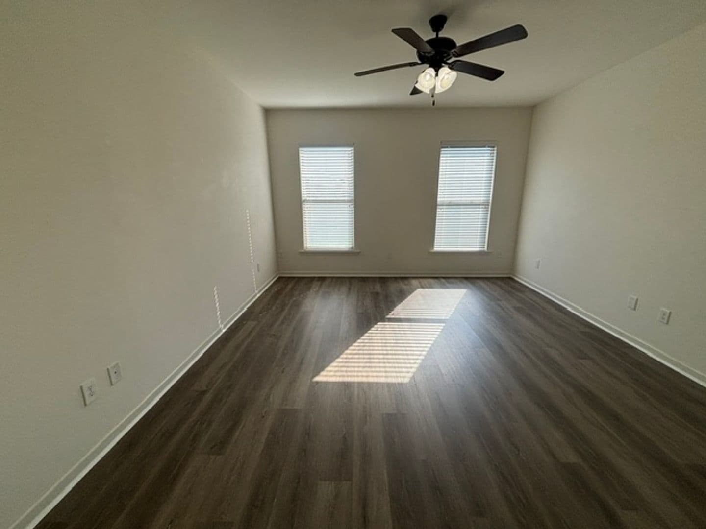 Prairieville House: 18328 Crows Nest Drive