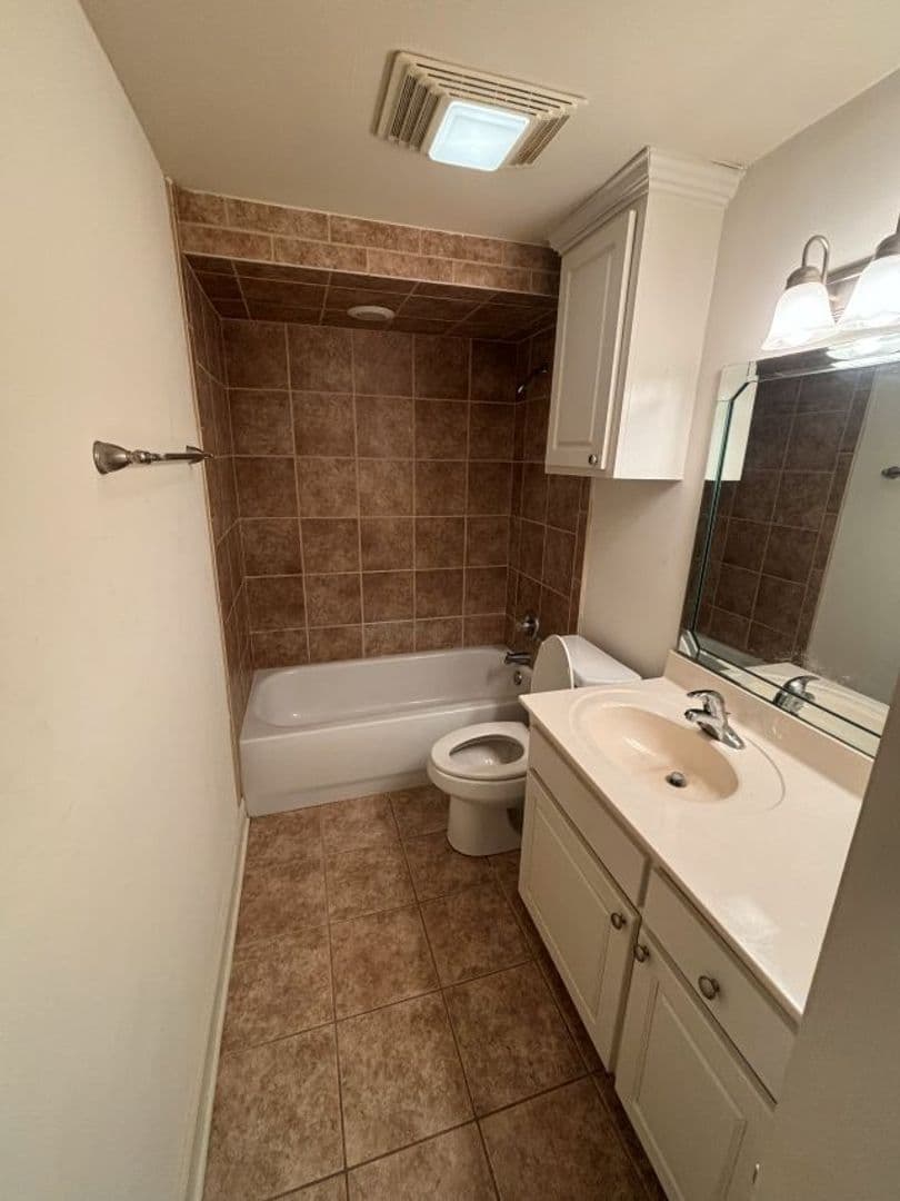 Baton Rouge Condo: 1290 Park Blvd