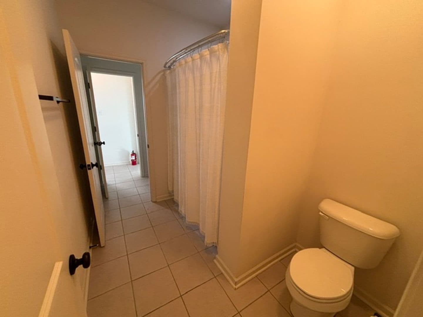 Prairieville House: 18328 Crows Nest Drive