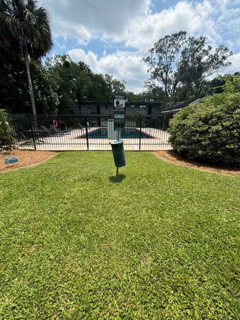 Baton Rouge Condo: 1290 Park Blvd