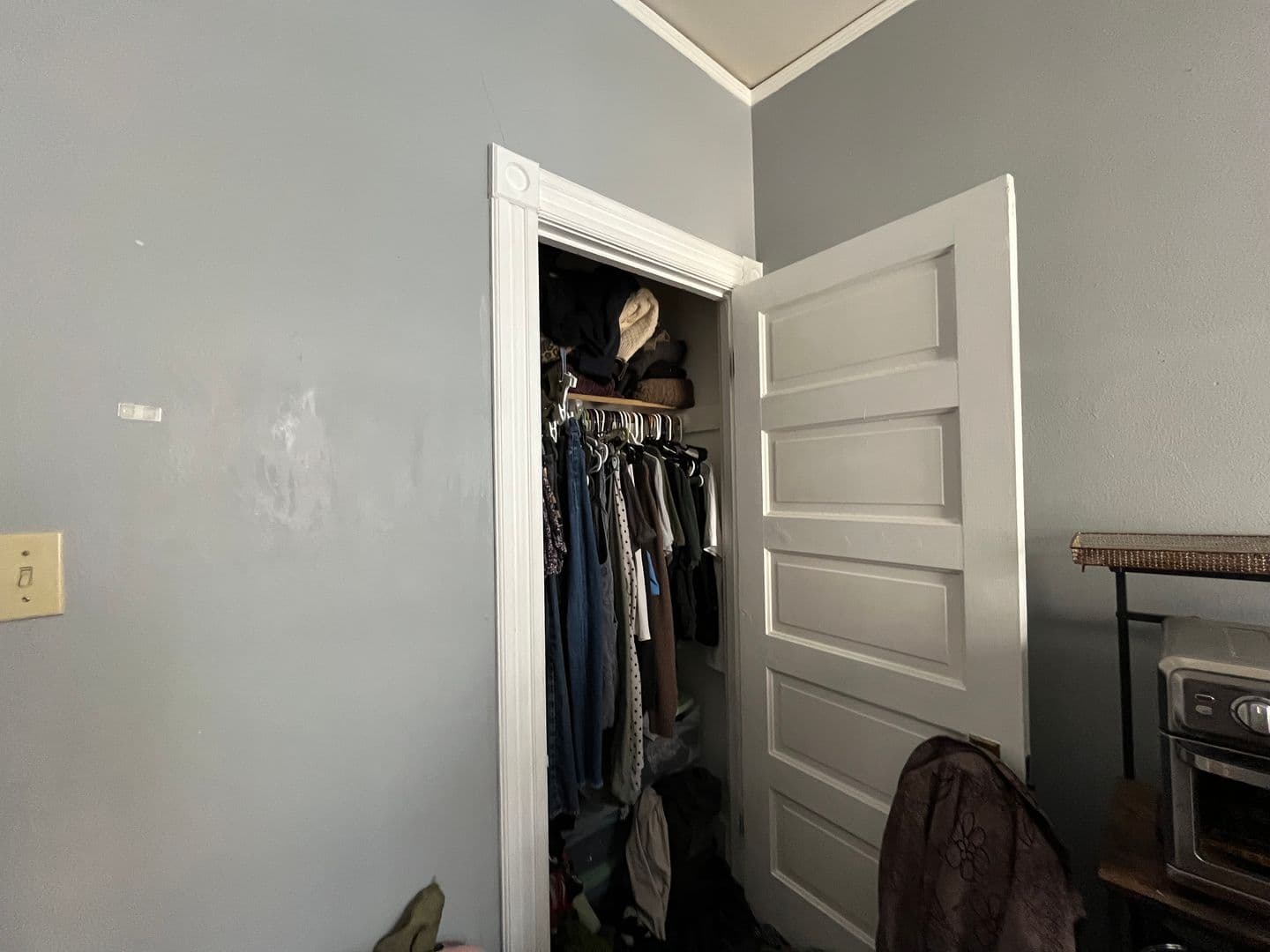 Milwaukee Apartment: 1830 N. Oakland Ave.
