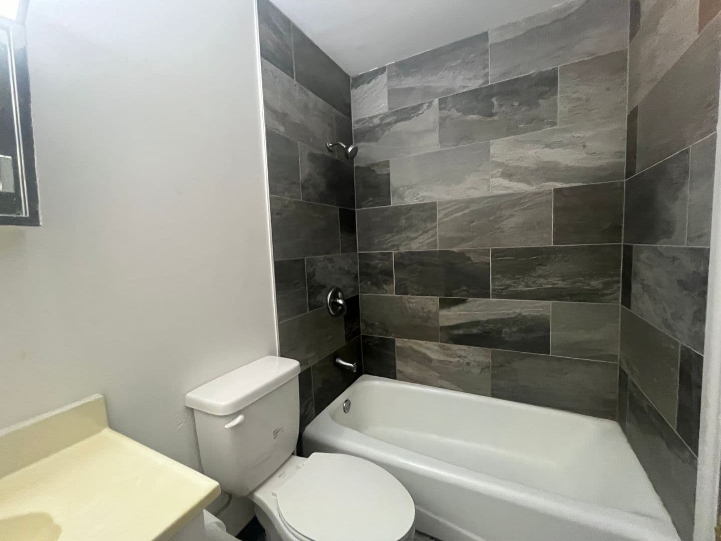 Milwaukee Apartment: 1576 N. Warren Ave.