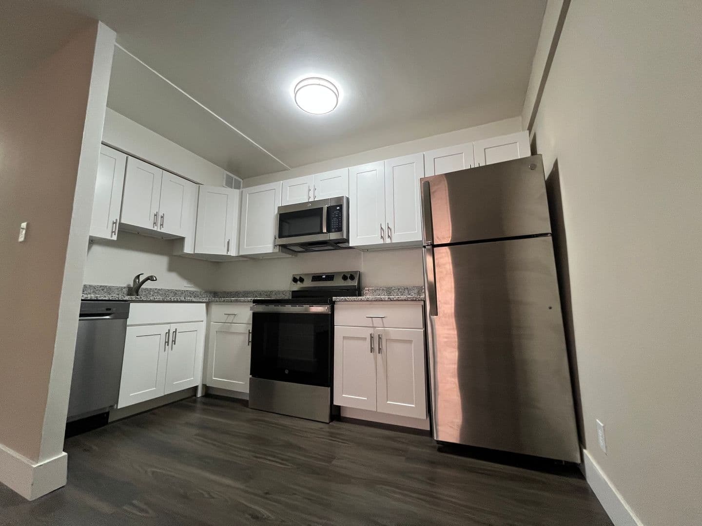 Milwaukee Apartment: 1560 N. Prospect Ave.