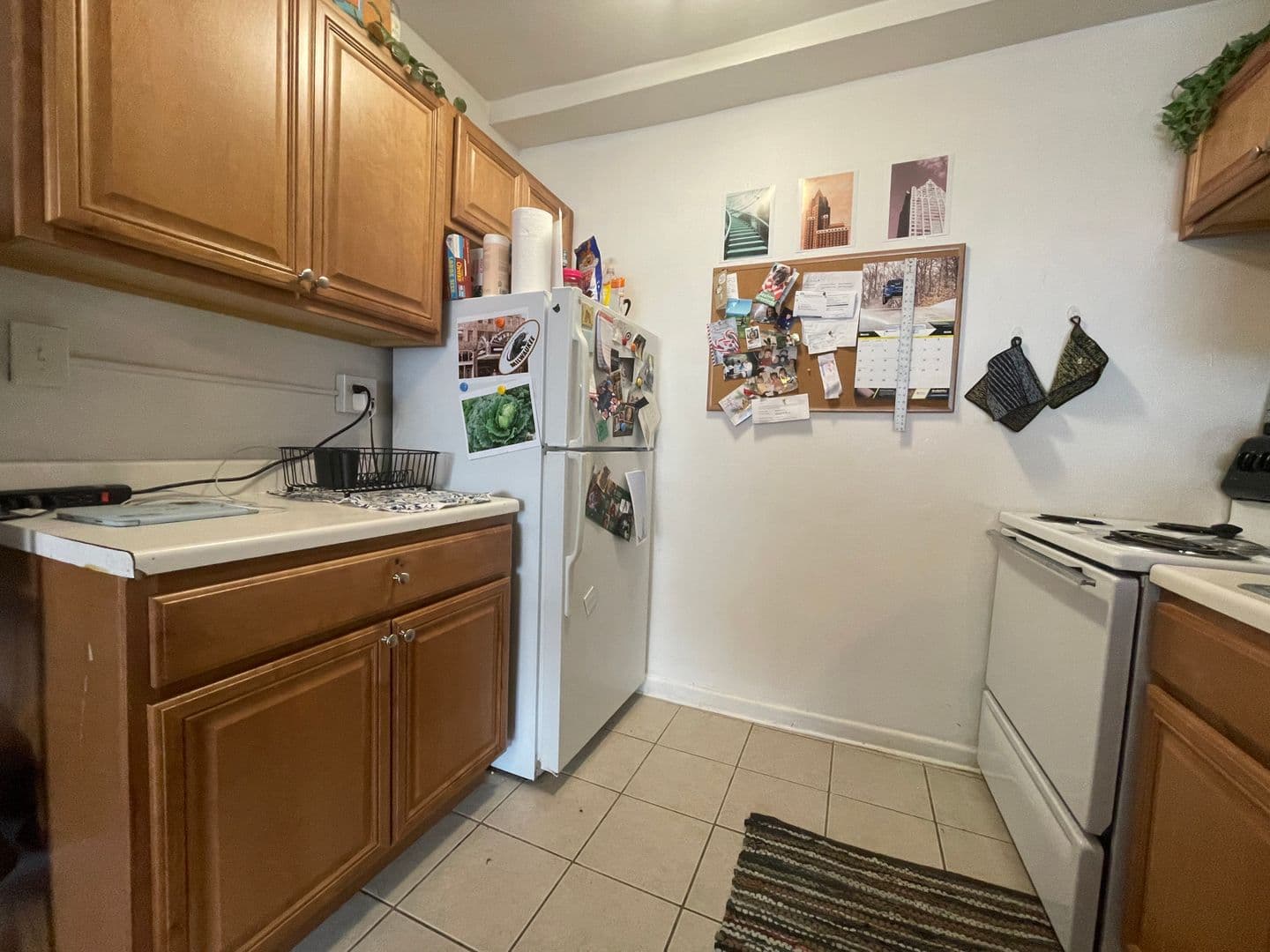 Shorewood Apartment: 3553 N. Oakland Ave