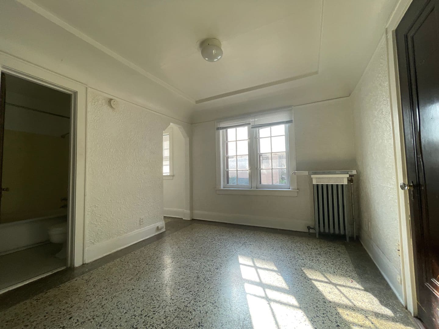 Milwaukee Apartment: 1767 N. Arlington Place