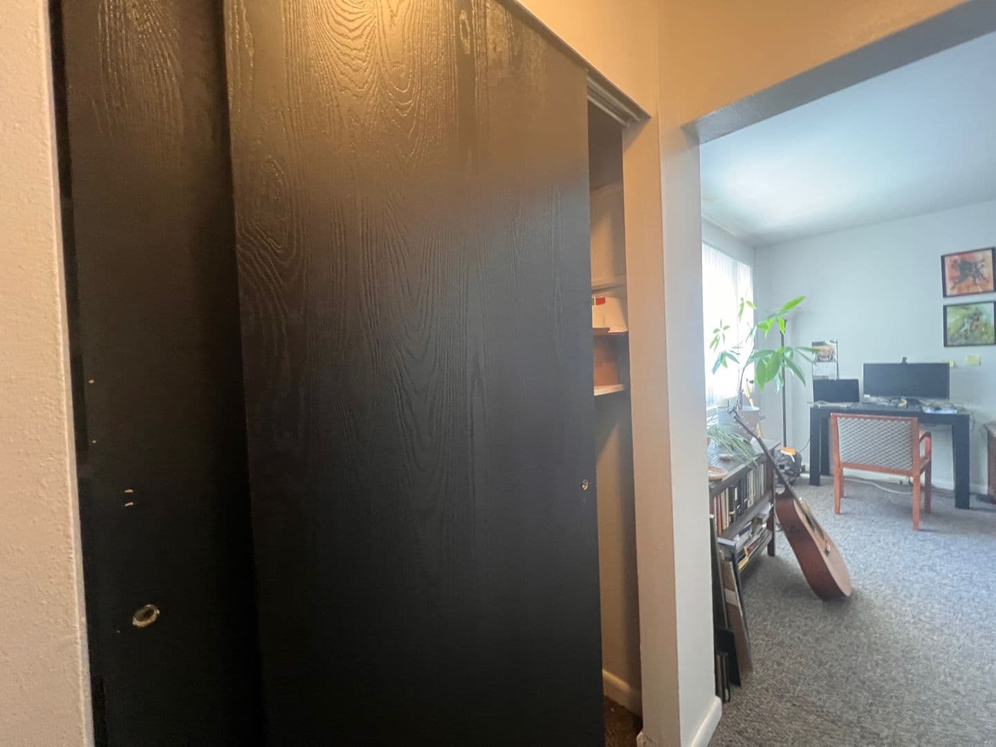 Milwaukee Apartment: 1576 N. Warren Ave.
