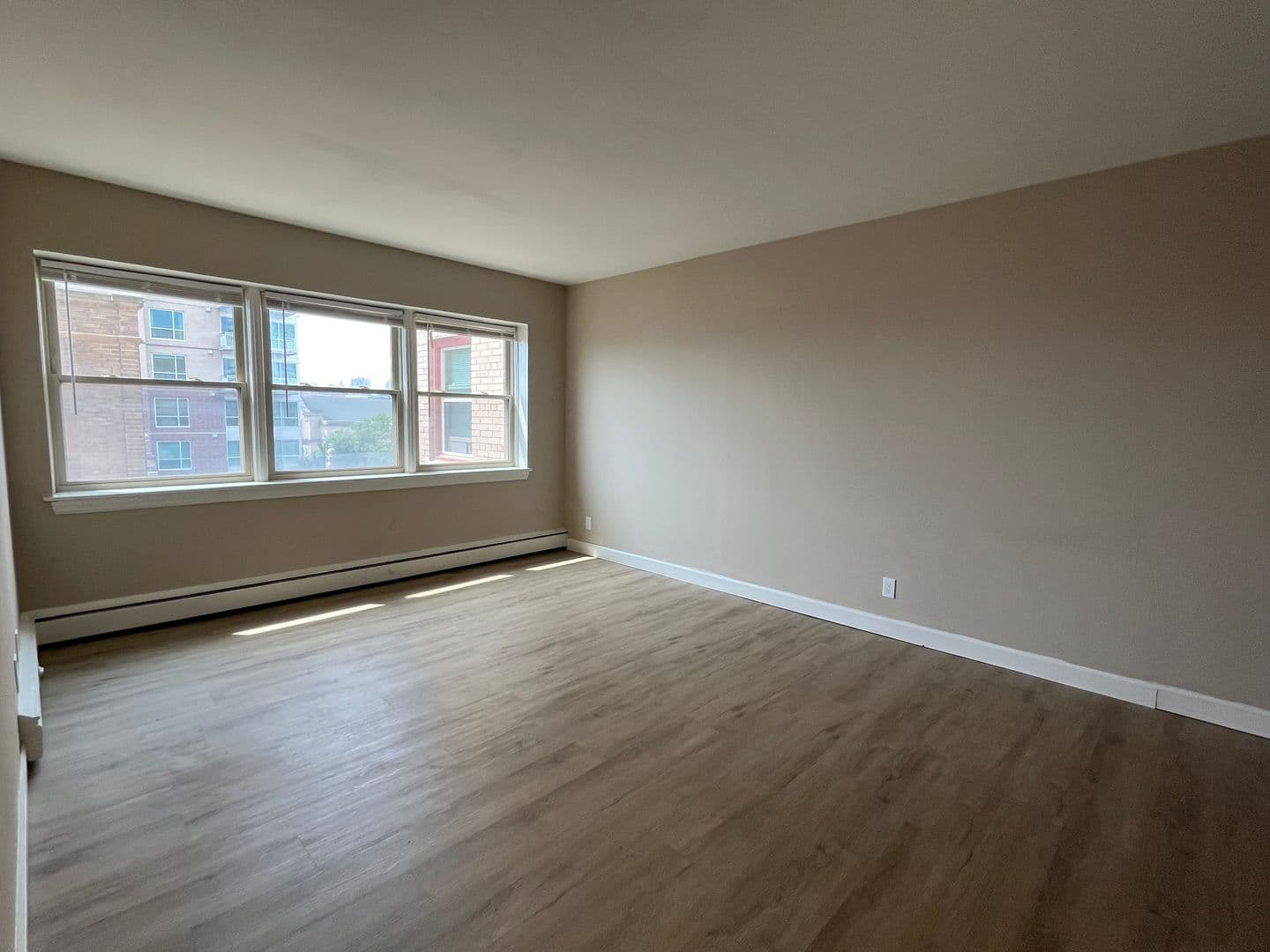 Milwaukee Apartment: 1560 N. Prospect Ave.