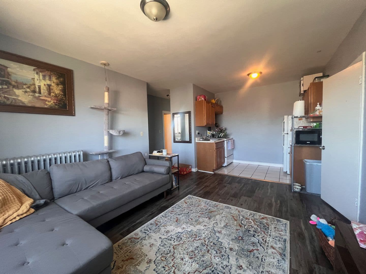 Shorewood Apartment: 3553 N. Oakland Ave