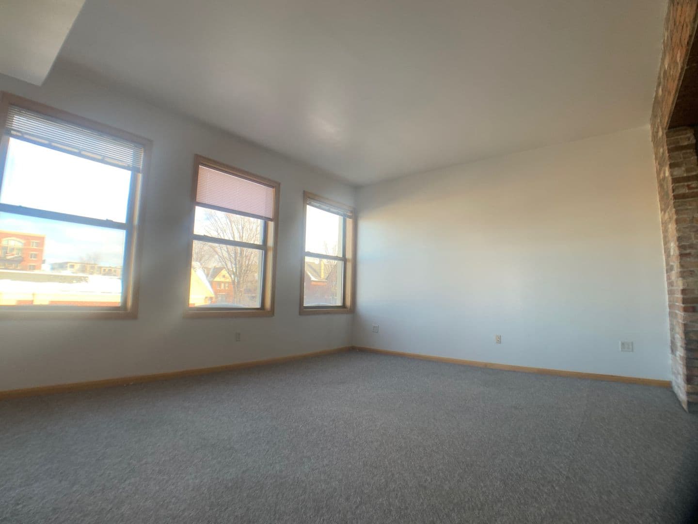 Milwaukee Apartment: 624 E. Ogden Avenue