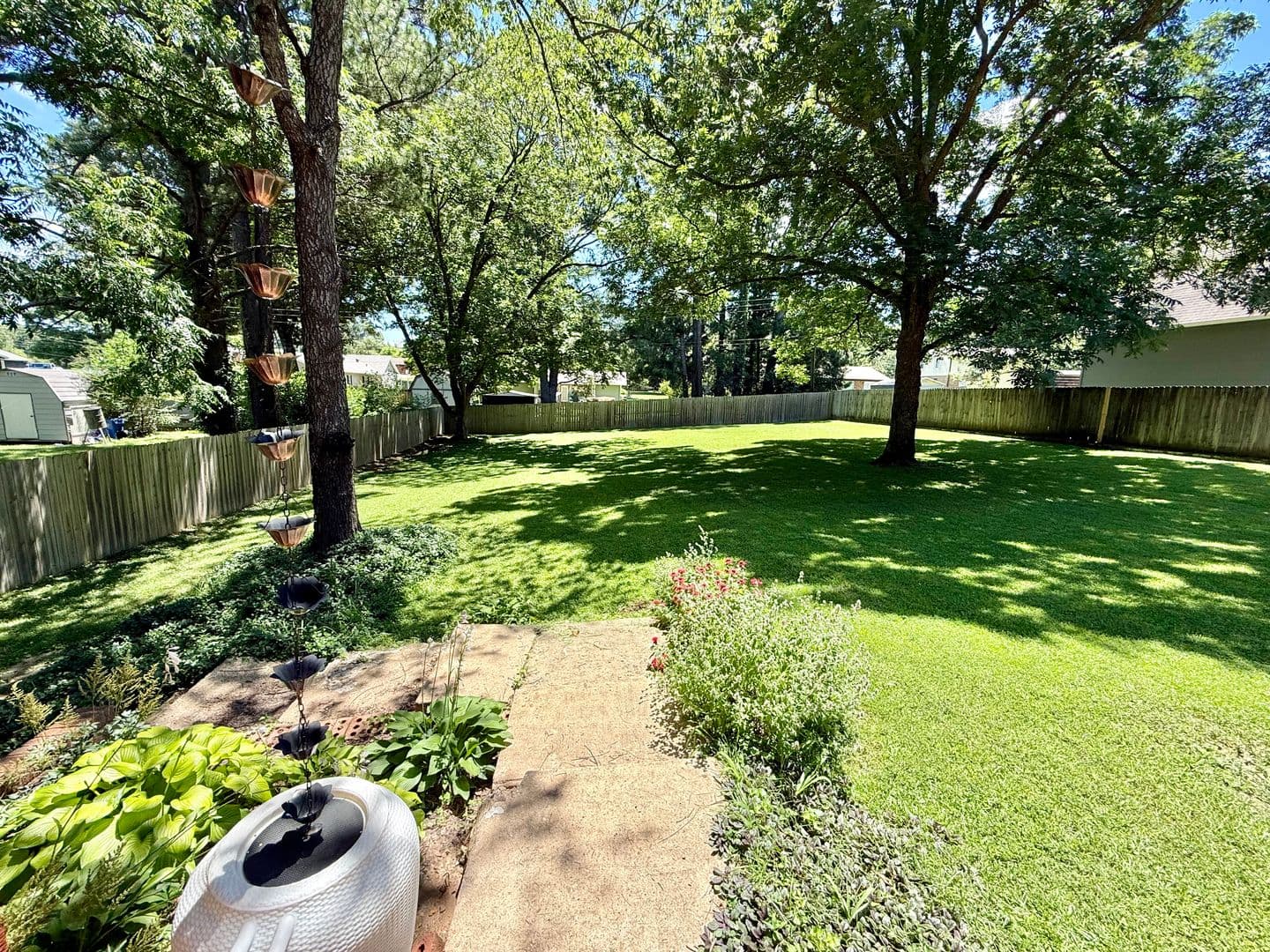 Jonesboro House: 316 Marzee Ann Drive