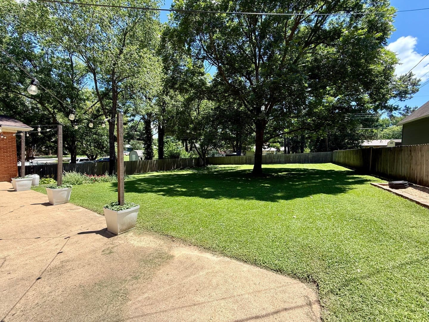 Jonesboro House: 316 Marzee Ann Drive