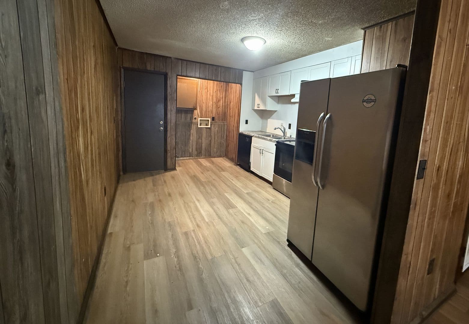 Jonesboro Apartment: 352 N Allis