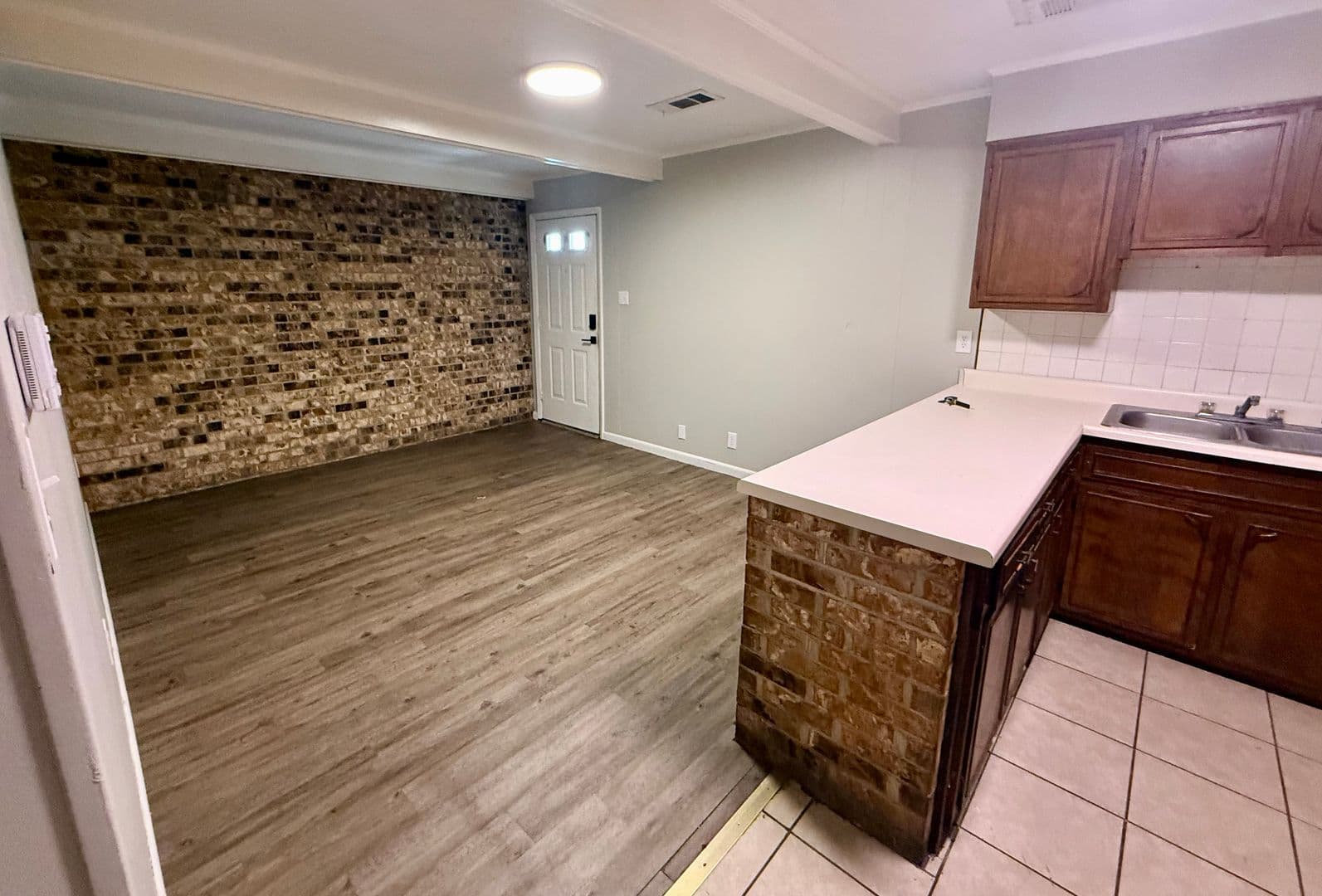 Jonesboro Apartment: 203 North Rogers