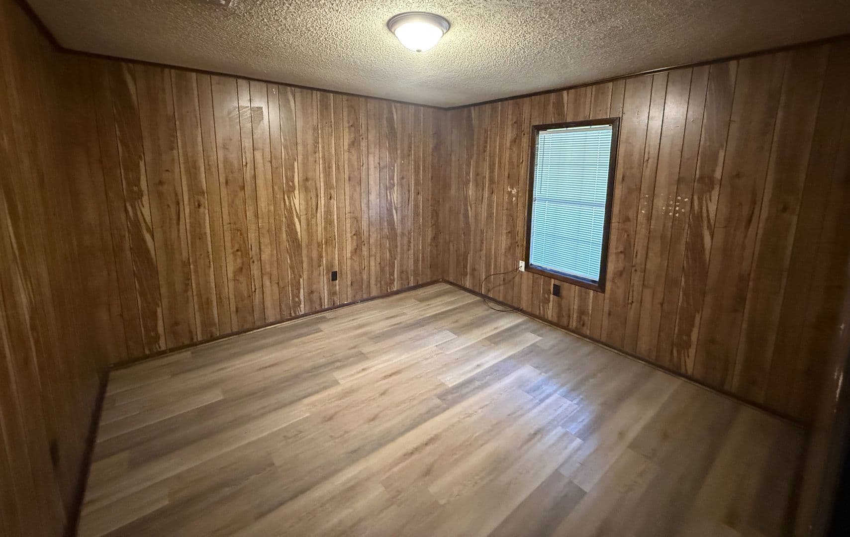 Jonesboro Apartment: 352 N Allis