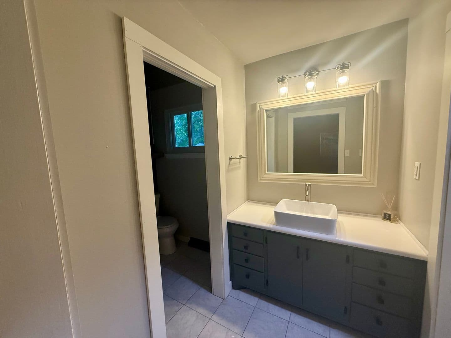 Jonesboro House: 316 Marzee Ann Drive