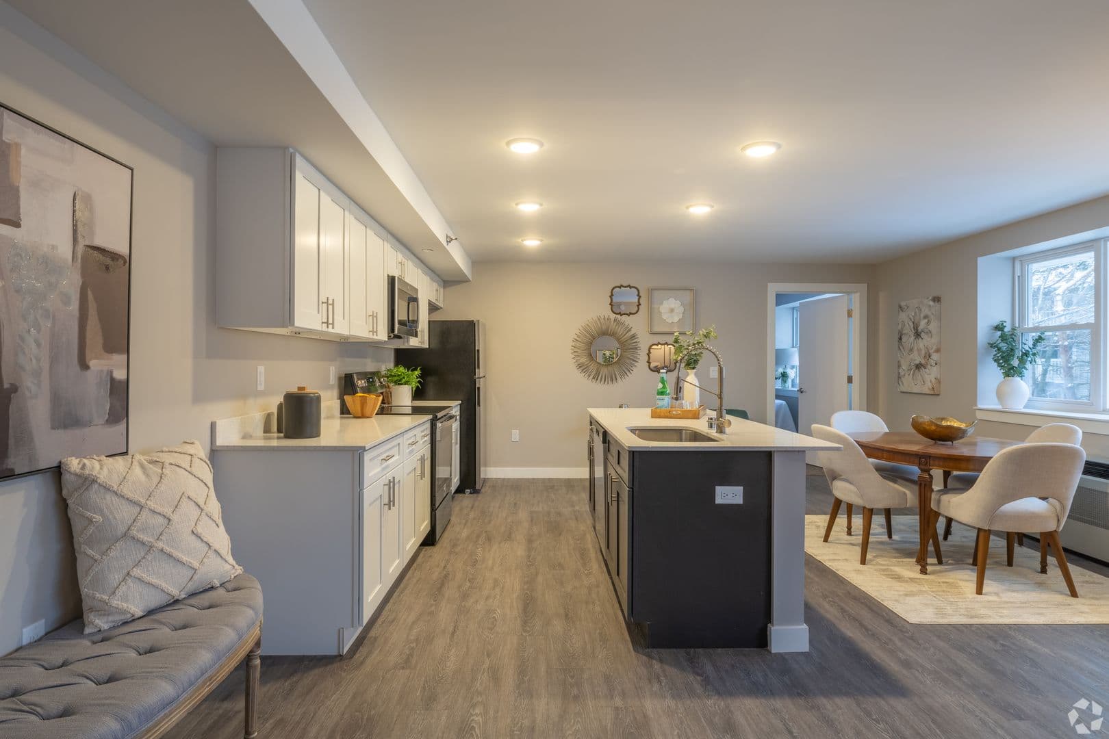 Glendale Apartment: 1616 W Bender Rd.