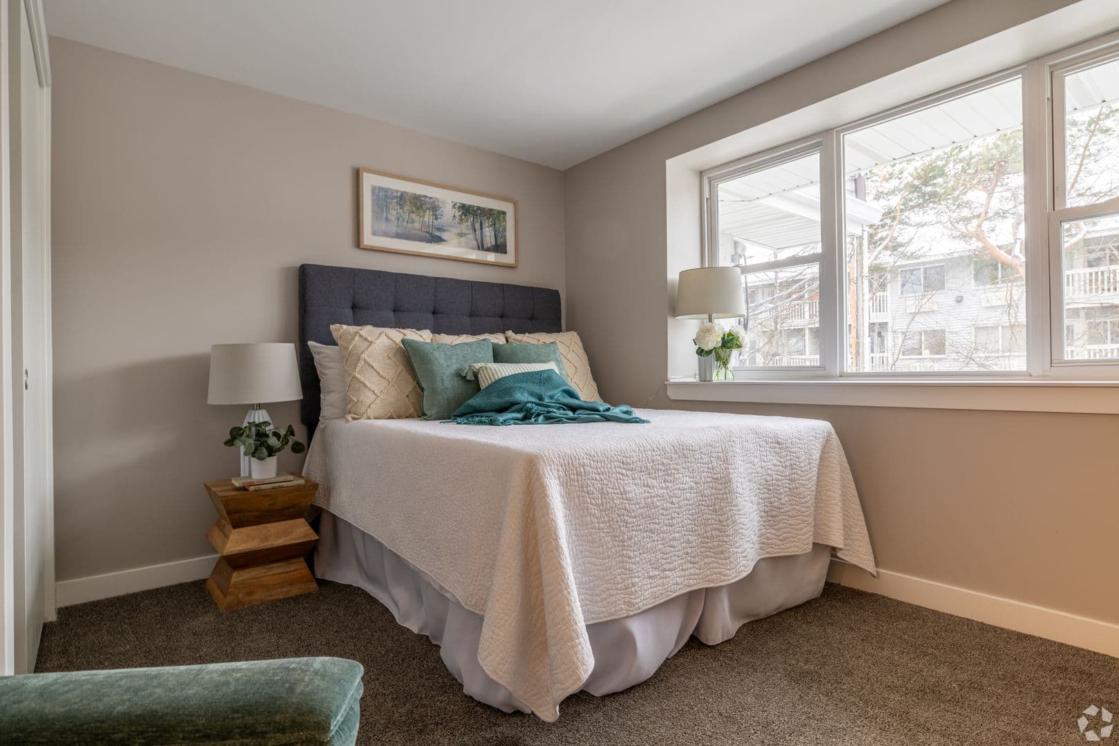 Glendale Apartment: 1616 W Bender Rd.