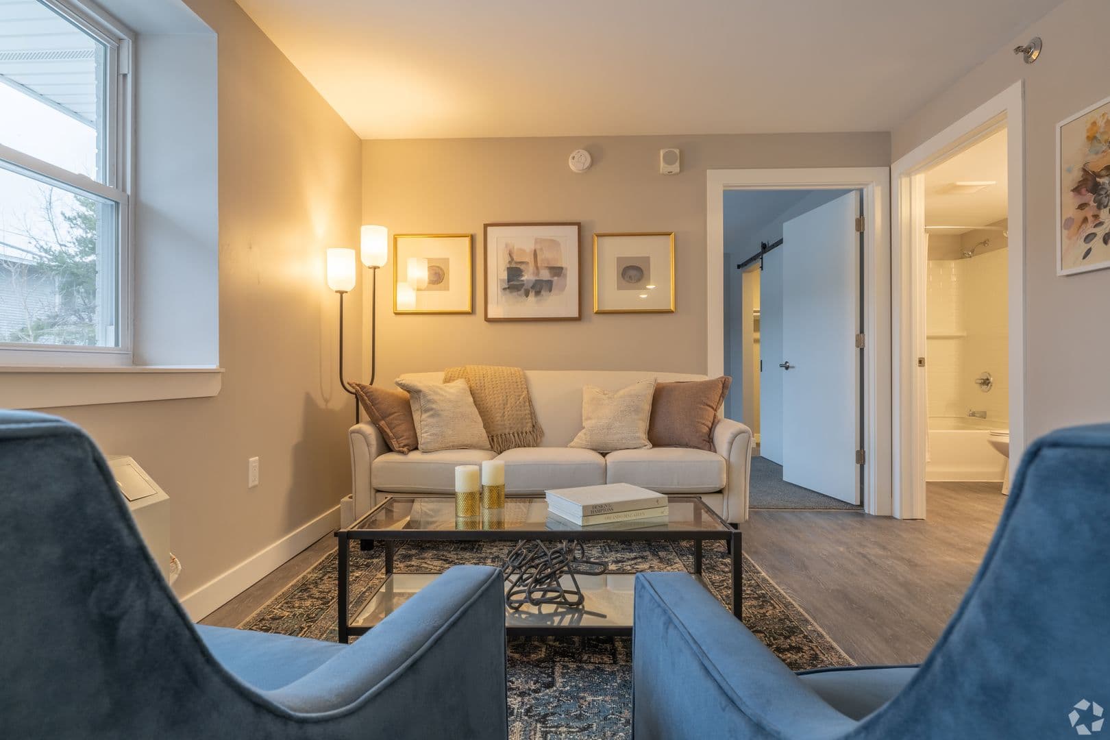 Glendale Apartment: 1616 W Bender Rd.