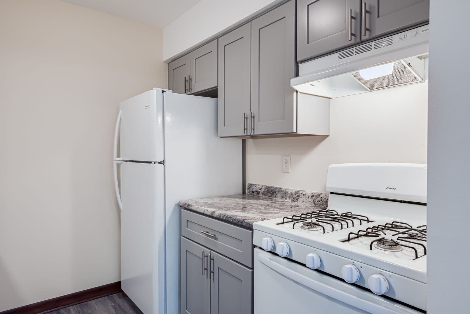 Greenfield Apartment: 4340 - 4356 W. Loomis Rd.
