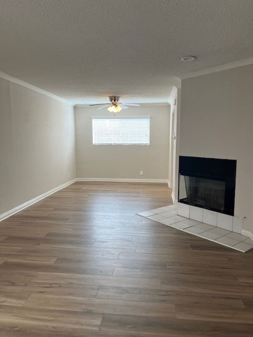 Canoga Park Townhome: 20200 Cantara Street