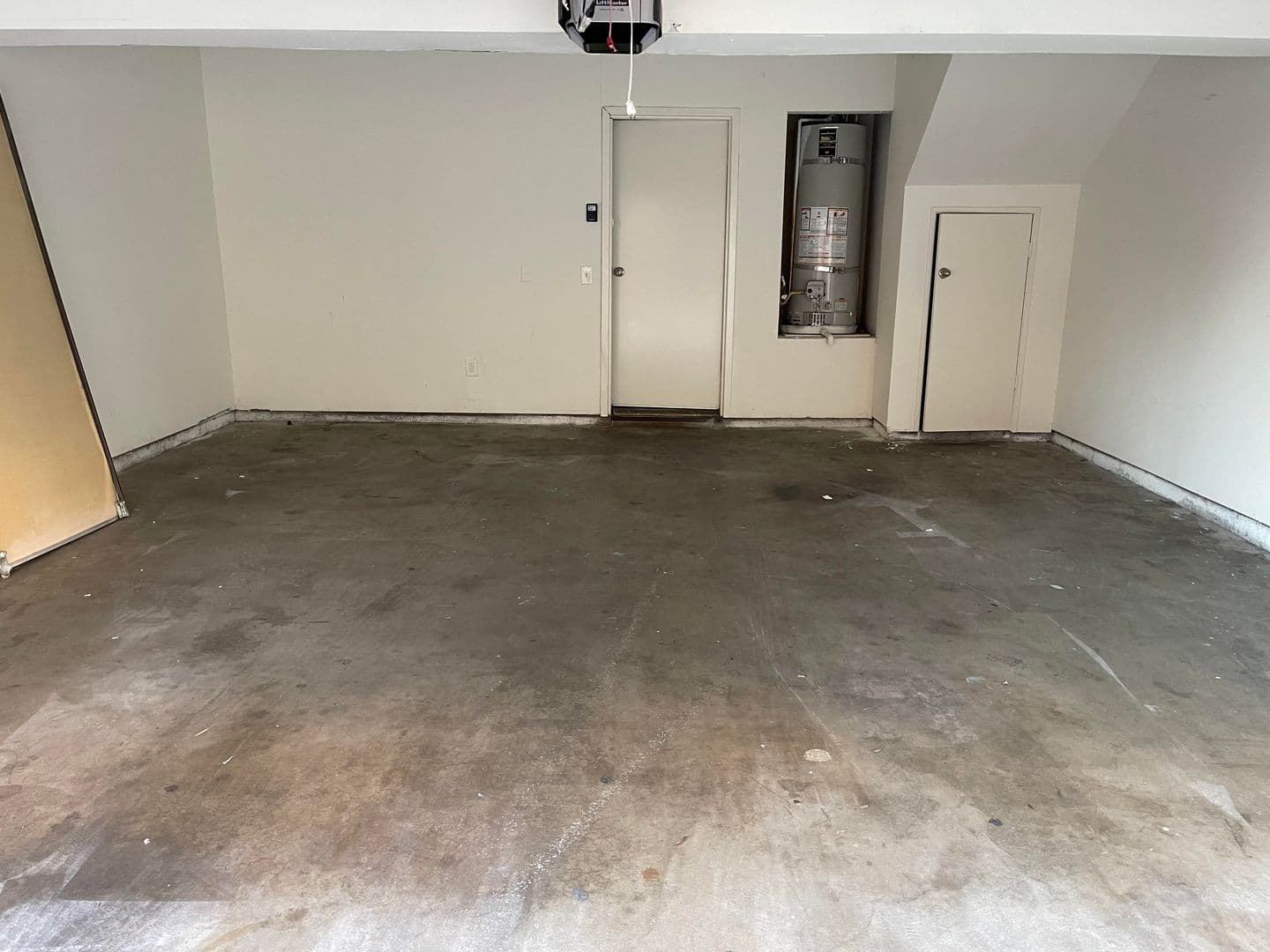 Canoga Park Townhome: 21051 Gresham Street