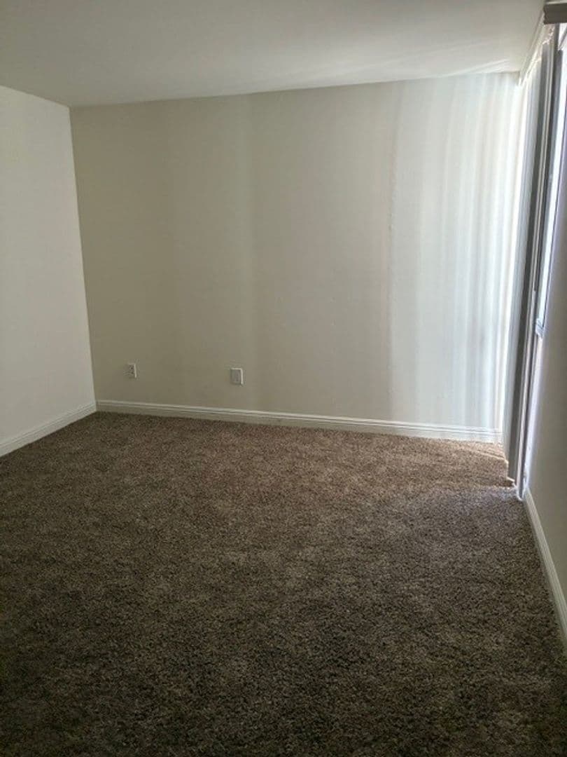 Valley Village Apartment: 12024 Kling Street