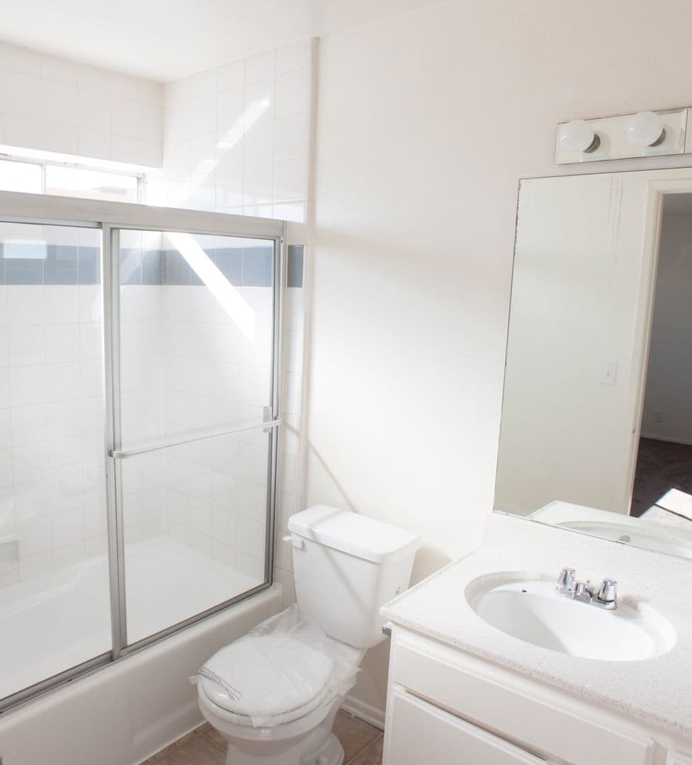 Canoga Park Townhome: 20200 Cantara Street